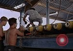 Standbild Air Force Munition Handler U-Tapao Royal Thai Air Force Base Thailand, 1969, aus Sekunde 35 historischem Filmmaterial Videoclip 65675039079