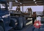 Standbild Air Force Munition Handler U-Tapao Royal Thai Air Force Base Thailand, 1969, aus Sekunde 60 historischem Filmmaterial Videoclip 65675039079