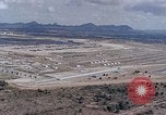 Immagine di Munizioni area di storage U Tapao-Royal Thai Air Force Base della Thailandia, 1969, secondo 50 filmato di repertorio 65675039081