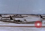 Immagine di Funzionamento luce di arco U Tapao-Royal Thai Air Force Base della Thailandia, 1969, secondo 19 filmato di repertorio 65675039082