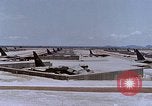 Immagine di Funzionamento luce di arco U Tapao-Royal Thai Air Force Base della Thailandia, 1969, secondo 49 filmato di repertorio 65675039082