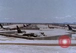 Immagine di Funzionamento luce di arco U Tapao-Royal Thai Air Force Base della Thailandia, 1969, secondo 59 filmato di repertorio 65675039082