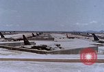 Immagine di Funzionamento luce di arco U Tapao-Royal Thai Air Force Base della Thailandia, 1969, secondo 60 filmato di repertorio 65675039082
