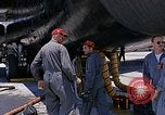 Immagine di Bombardiere B-52 equipaggio U Tapao-Royal Thai Air Force Base della Thailandia, 1969, secondo 52 filmato di repertorio 65675039085