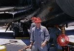 Immagine di Bombardiere B-52 equipaggio U Tapao-Royal Thai Air Force Base della Thailandia, 1969, secondo 56 filmato di repertorio 65675039085