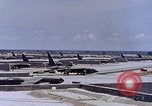 Immagine di B-62 bombardieri in revetments U Tapao-Royal Thai Air Force Base della Thailandia, 1969, secondo 13 filmato di repertorio 65675039086