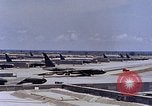 Immagine di B-62 bombardieri in revetments U Tapao-Royal Thai Air Force Base della Thailandia, 1969, secondo 21 filmato di repertorio 65675039086