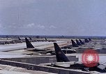 Immagine di B-62 bombardieri in revetments U Tapao-Royal Thai Air Force Base della Thailandia, 1969, secondo 40 filmato di repertorio 65675039086