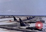 Immagine di B-62 bombardieri in revetments U Tapao-Royal Thai Air Force Base della Thailandia, 1969, secondo 45 filmato di repertorio 65675039086