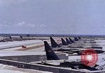 Immagine di B-62 bombardieri in revetments U Tapao-Royal Thai Air Force Base della Thailandia, 1969, secondo 51 filmato di repertorio 65675039086