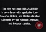 Immagine di Signal Corps Radio 694 SCR United States USA, 1944, secondo 24 filmato di repertorio 65675039093