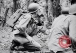 Immagine di Signal Corps Radio 694 SCR United States USA, 1944, secondo 37 filmato di repertorio 65675039093