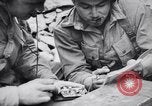 Immagine di Signal Corps Radio 694 SCR United States USA, 1944, secondo 39 filmato di repertorio 65675039093