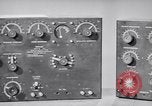 Immagine di Signal Corps Radio 694 SCR United States USA, 1944, secondo 58 filmato di repertorio 65675039093