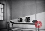 Immagine di Signal Corps Radio 694 SCR United States USA, 1944, secondo 5 filmato di repertorio 65675039094