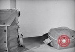 Immagine di Signal Corps Radio 694 SCR United States USA, 1944, secondo 10 filmato di repertorio 65675039094