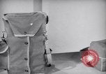 Immagine di Signal Corps Radio 694 SCR United States USA, 1944, secondo 11 filmato di repertorio 65675039094