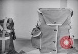 Immagine di Signal Corps Radio 694 SCR United States USA, 1944, secondo 13 filmato di repertorio 65675039094