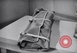 Immagine di Signal Corps Radio 694 SCR United States USA, 1944, secondo 19 filmato di repertorio 65675039094