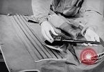 Immagine di Signal Corps Radio 694 SCR United States USA, 1944, secondo 62 filmato di repertorio 65675039094