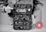 Immagine di Signal Corps Radio 694 SCR United States USA, 1944, secondo 5 filmato di repertorio 65675039095