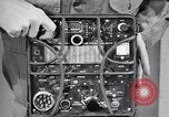 Immagine di Signal Corps Radio 694 SCR United States USA, 1944, secondo 19 filmato di repertorio 65675039095