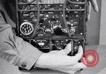 Immagine di Signal Corps Radio 694 SCR United States USA, 1944, secondo 25 filmato di repertorio 65675039095