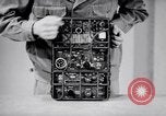 Immagine di Signal Corps Radio 694 SCR United States USA, 1944, secondo 38 filmato di repertorio 65675039095