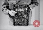 Immagine di Signal Corps Radio 694 SCR United States USA, 1944, secondo 42 filmato di repertorio 65675039095