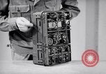 Immagine di Signal Corps Radio 694 SCR United States USA, 1944, secondo 53 filmato di repertorio 65675039095