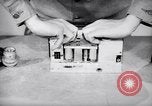 Immagine di Signal Corps Radio 694 SCR United States USA, 1944, secondo 21 filmato di repertorio 65675039096