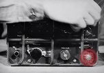 Immagine di Signal Corps Radio 694 SCR United States USA, 1944, secondo 45 filmato di repertorio 65675039096