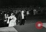 Immagine di Queen Elizabeth Canberra, Australia, 1963, secondo 26 filmato di repertorio 65675039102