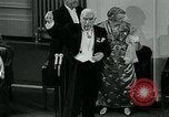 Immagine di Queen Elizabeth Canberra, Australia, 1963, secondo 54 filmato di repertorio 65675039102