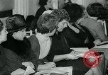 Image défilé de modèle London England Royaume-Uni, 1963, de la seconde 10 séquences d'archives historiques vidéo 65675039104