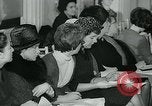Image défilé de modèle London England Royaume-Uni, 1963, de la seconde 11 séquences d'archives historiques vidéo 65675039104