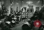 Image défilé de modèle London England Royaume-Uni, 1963, de la seconde 18 séquences d'archives historiques vidéo 65675039104