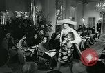 Image défilé de modèle London England Royaume-Uni, 1963, de la seconde 38 séquences d'archives historiques vidéo 65675039104