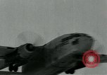 Image des parachutistes de l'Alaska Alaska USA, 1963, de la seconde 24 séquences d'archives historiques vidéo 65675039106