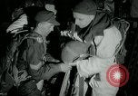 Image des parachutistes de l'Alaska Alaska USA, 1963, de la seconde 36 séquences d'archives historiques vidéo 65675039106