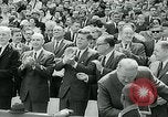 Immagine di Baltimore Orioles giocando Washington senatori baseball Washington DC USA, 1963, secondo 35 filmato di repertorio 65675039123