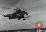 Immagine di Principali Gordon Cooper ritorna dopo che orbita Honolulu Hawaii USA, 1963, secondo 15 filmato di repertorio 65675039124