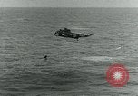 Immagine di Principali Gordon Cooper ritorna dopo che orbita Honolulu Hawaii USA, 1963, secondo 51 filmato di repertorio 65675039124