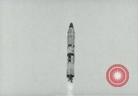 Standbild TITAN II Rakete Vandenberg Air Force Base California USA, 1963, aus Sekunde 23 historischem Filmmaterial Videoclip 65675039127