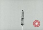Standbild TITAN II Rakete Vandenberg Air Force Base California USA, 1963, aus Sekunde 25 historischem Filmmaterial Videoclip 65675039127