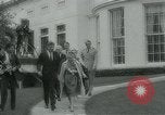 Standbild Feiern für erfolgreiche Orbit von Major Gordon Cooper Washington DC USA, 1963, aus Sekunde 10 historischem Filmmaterial Videoclip 65675039129