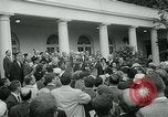 Standbild Feiern für erfolgreiche Orbit von Major Gordon Cooper Washington DC USA, 1963, aus Sekunde 39 historischem Filmmaterial Videoclip 65675039129