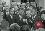 Standbild Feiern für erfolgreiche Orbit von Major Gordon Cooper Washington DC USA, 1963, aus Sekunde 41 historischem Filmmaterial Videoclip 65675039129