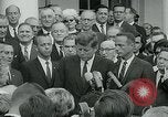 Standbild Feiern für erfolgreiche Orbit von Major Gordon Cooper Washington DC USA, 1963, aus Sekunde 43 historischem Filmmaterial Videoclip 65675039129