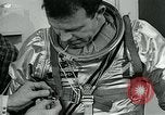 Image L'astronaute de la NASA le Major Gordon Cooper foi vol 7 Washington DC USA, 1963, de la seconde 21 séquences d'archives historiques vidéo 65675039130
